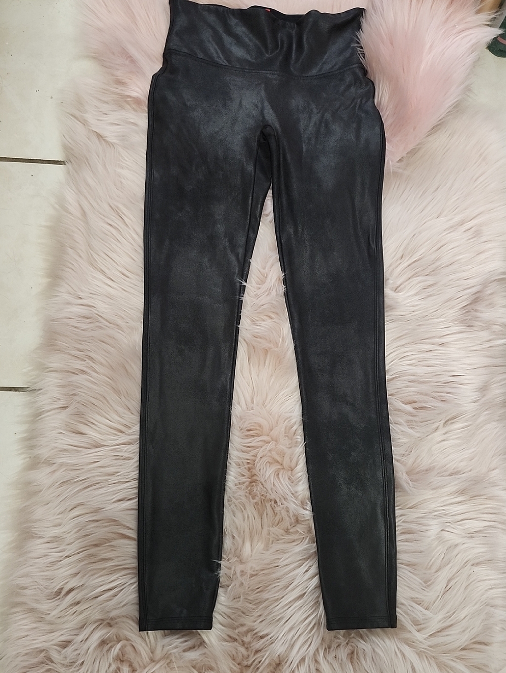 PRE-LOVED SPANX FAUX LEATHER LEGGINGS-S